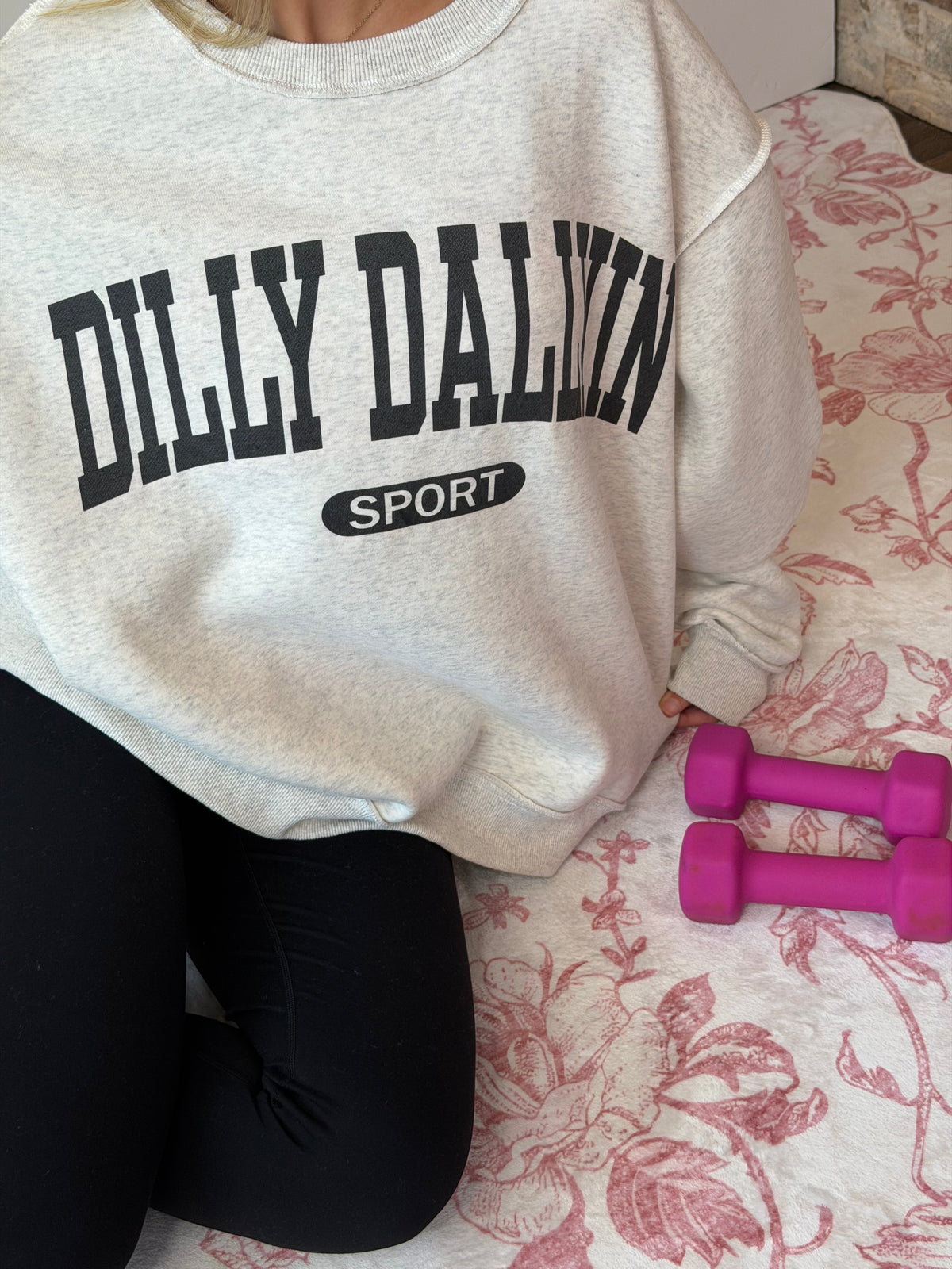 DILLY DALLYIN SPORT PRINT REVERSIBLE OVERSIZED SWEATSHIRT